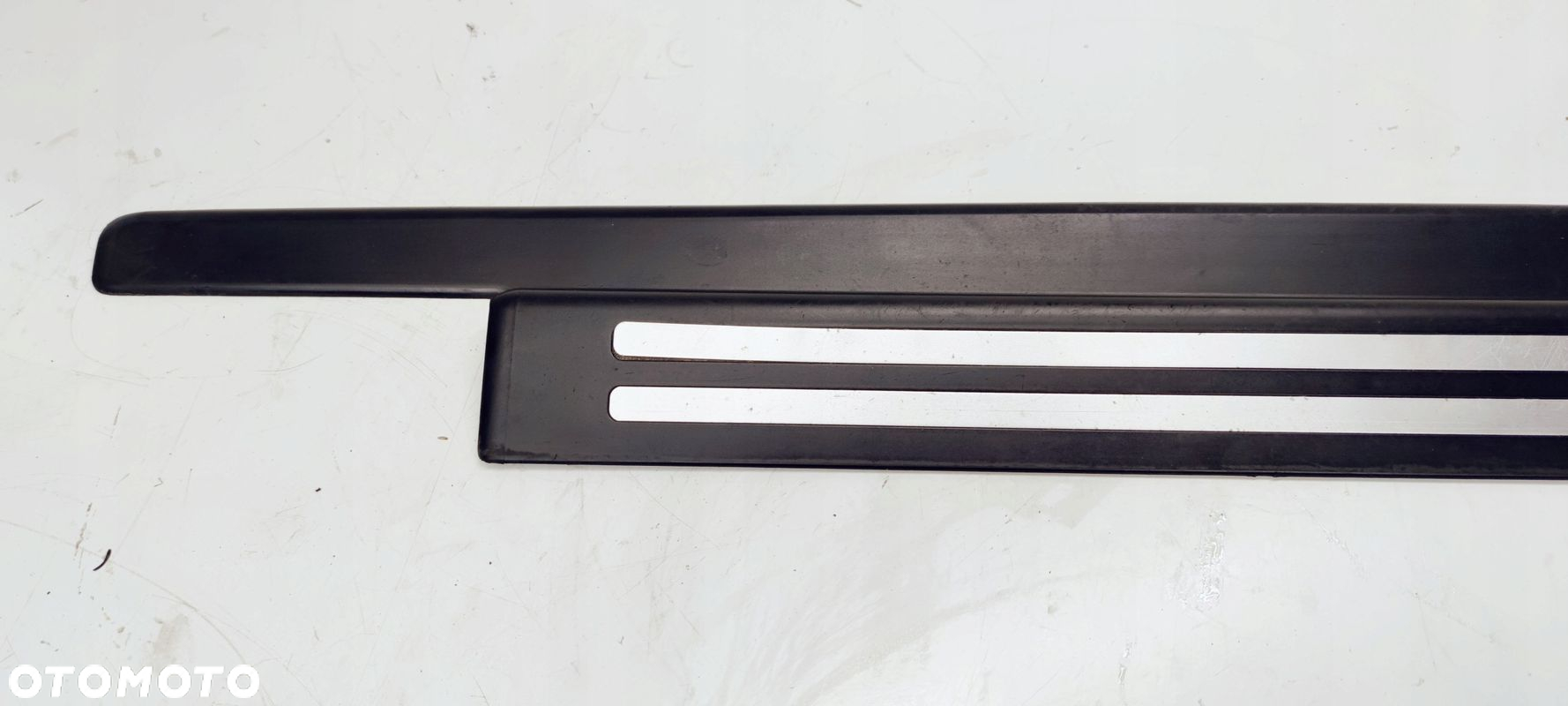 LISTWA PROGOWA PRAWA AUDI A4 B6 CABRIO 8H0853492 - 2