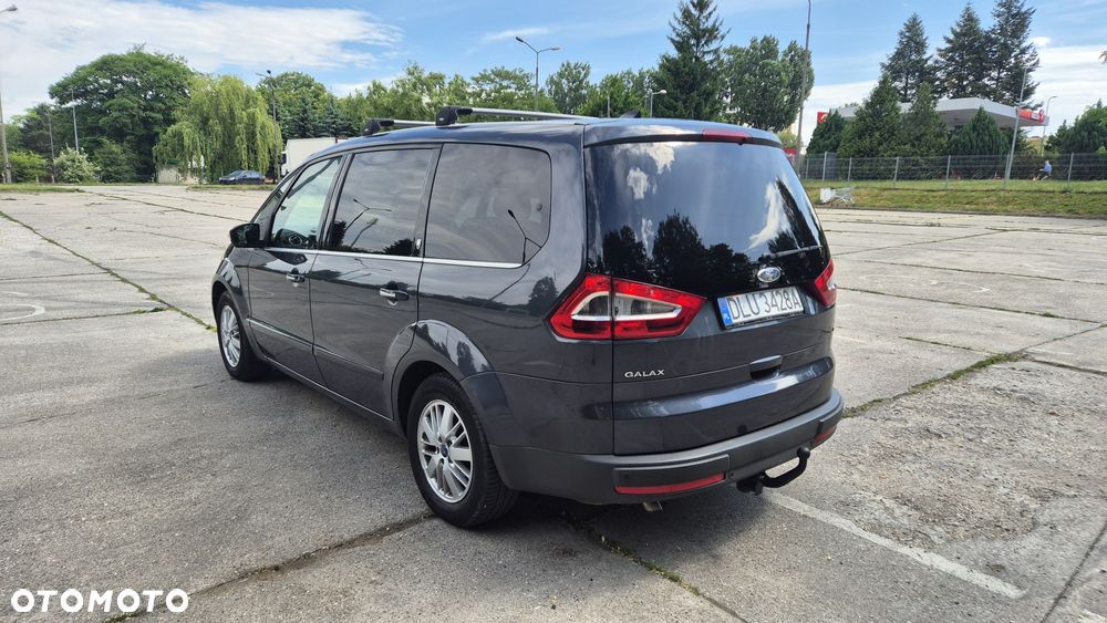 Ford Galaxy - 4