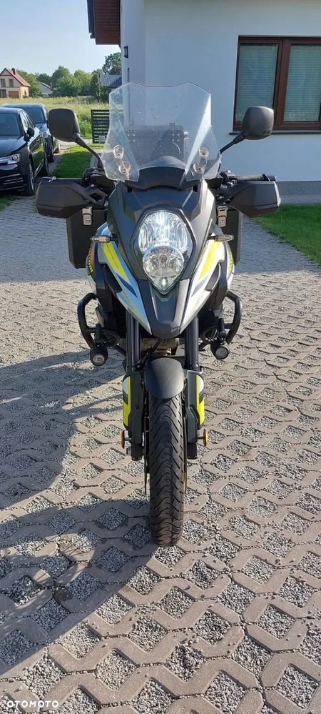 Suzuki V-STROM - 4