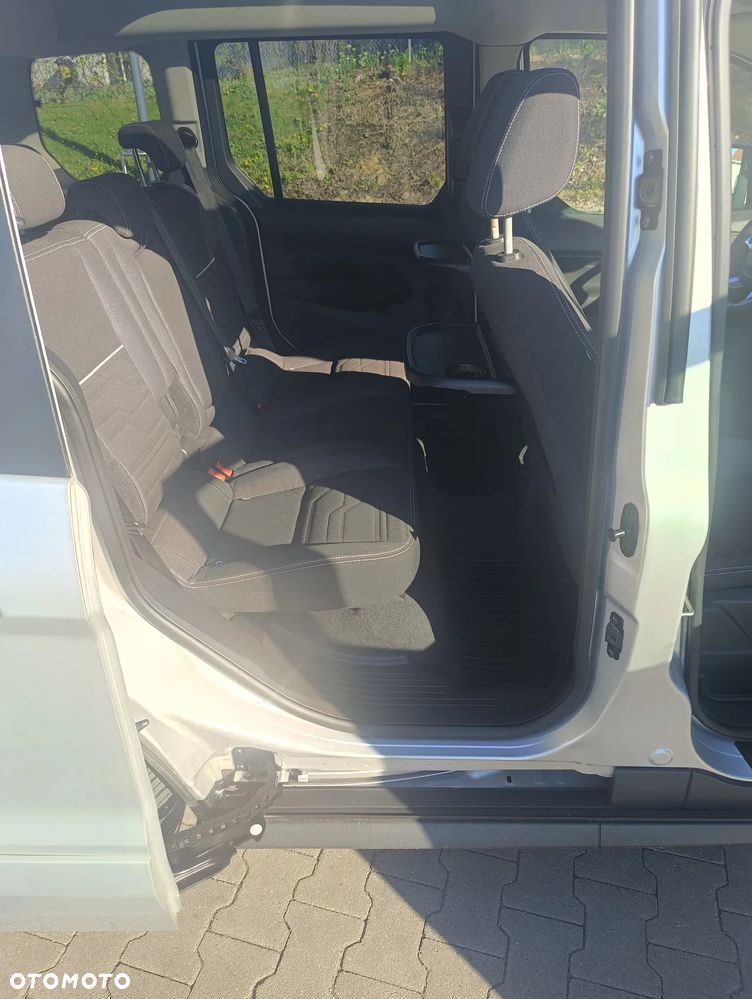 Ford Tourneo Connect 1.0 EcoBoost Titanium - 16