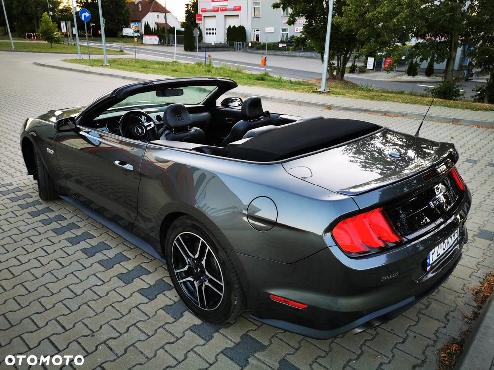 Ford Mustang - 7