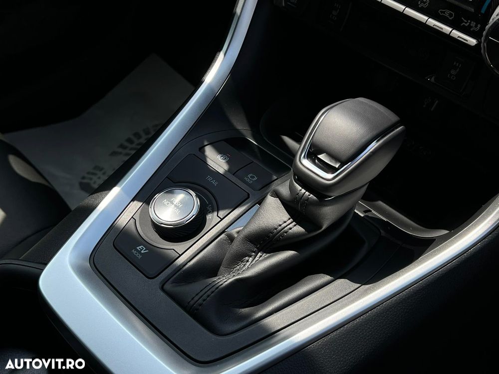 Toyota RAV4 2.5 Hybrid VVT-iE 4x4 Luxury - 19