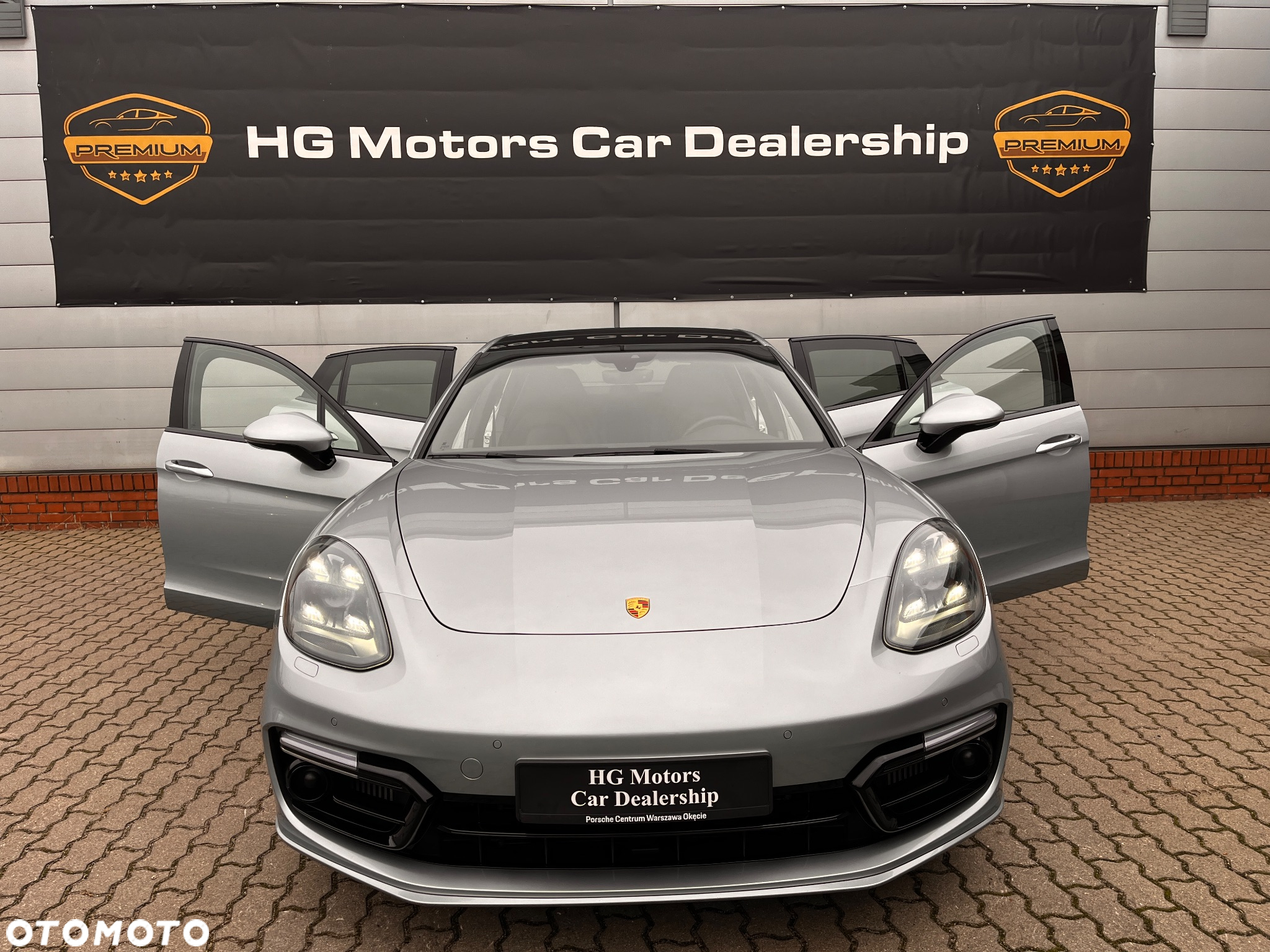 Porsche Panamera 4 - 21