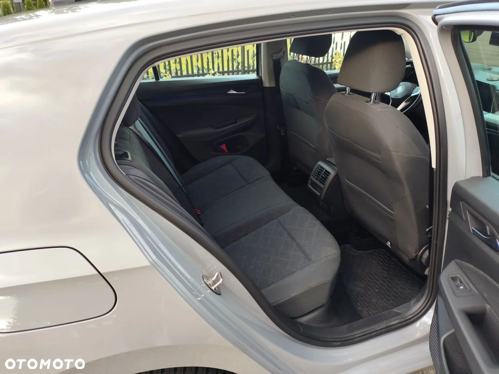 Volkswagen Golf 2.0 TDI SCR Life - 10