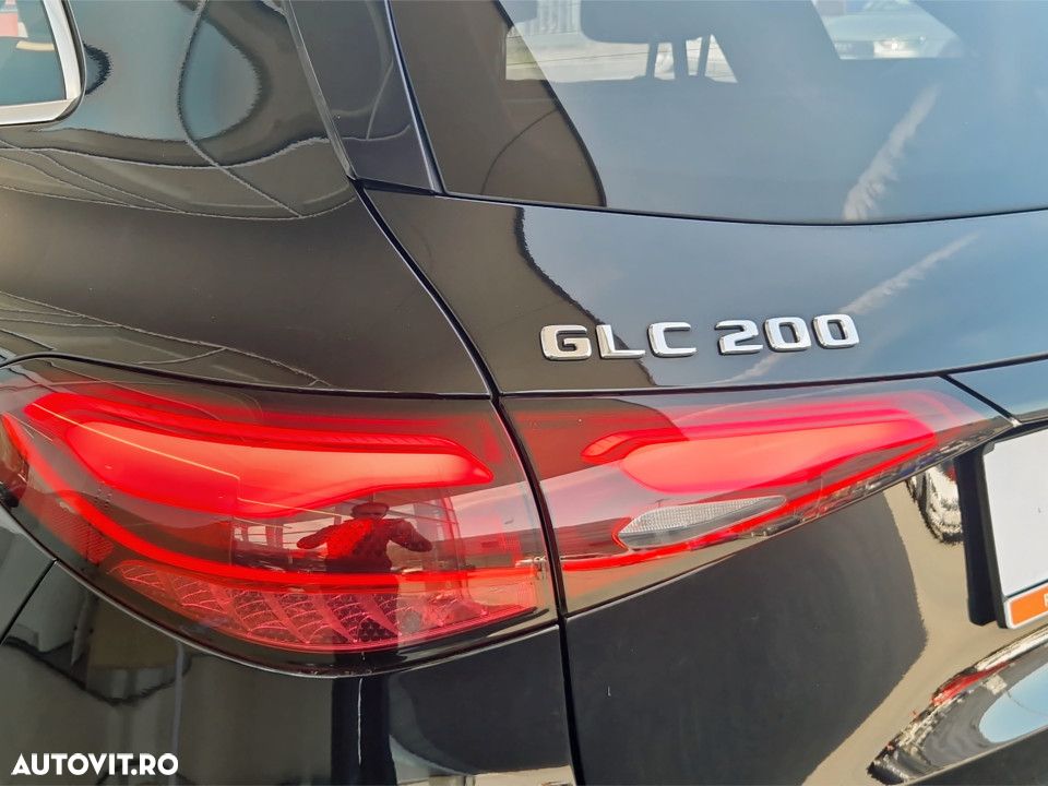 Mercedes-Benz GLC 200 4MATIC MHEV - 10