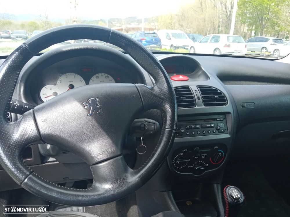 Peugeot 206 SW - 8