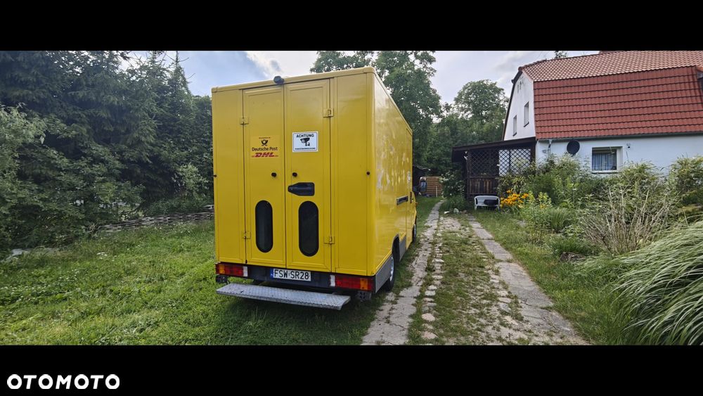 Mercedes-Benz SPRINTER - 16