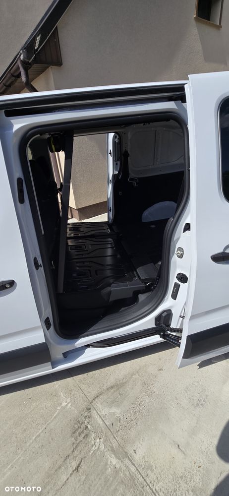 Toyota Proace City - 10