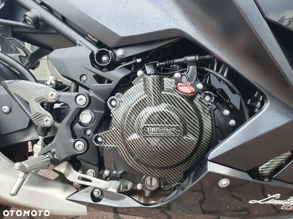 Kawasaki Ninja 400 - 12