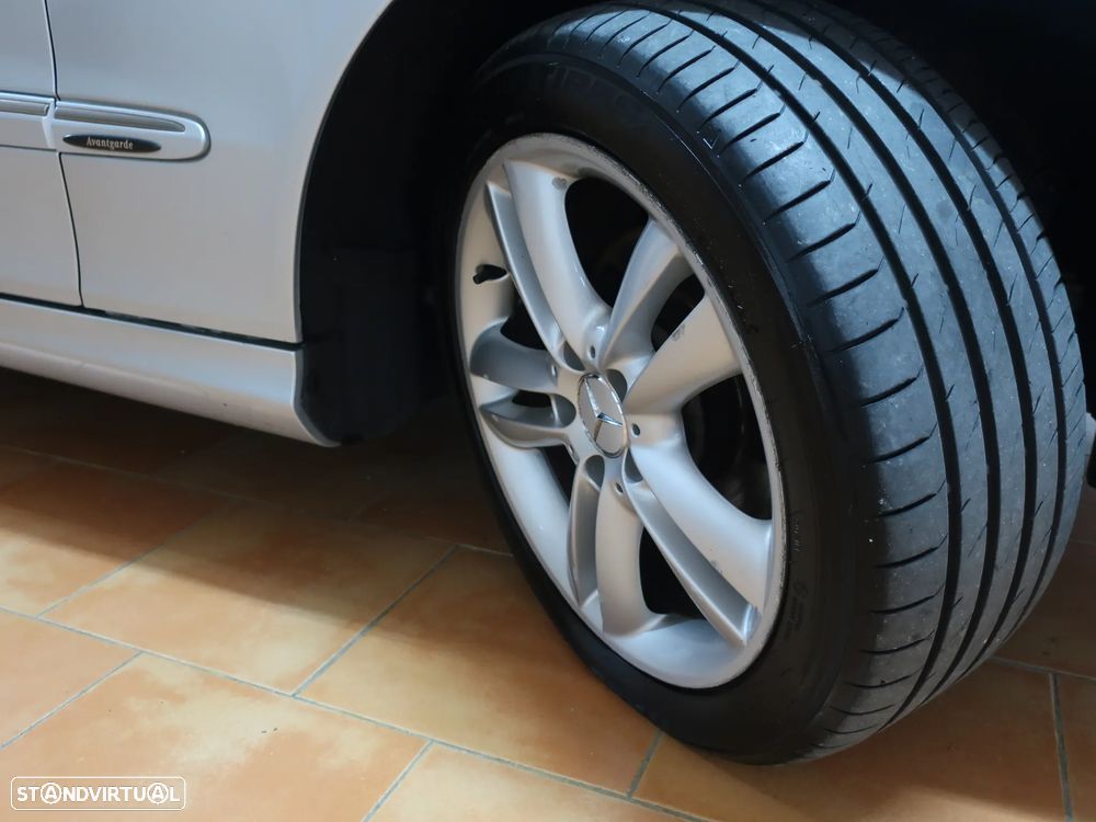 Mercedes-Benz CLK 220 CDi Avantgarde - 7
