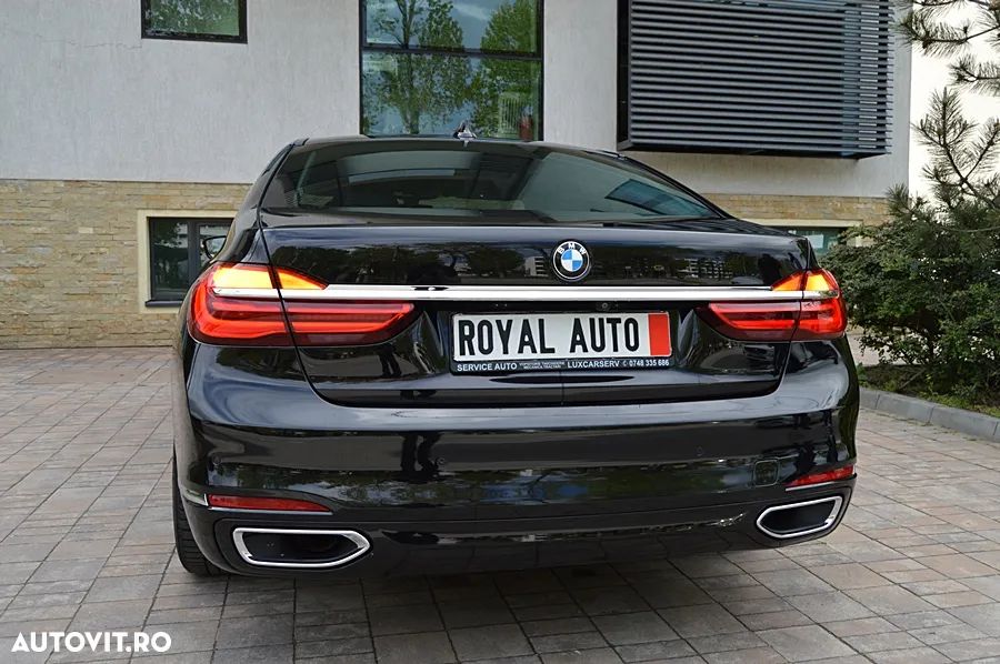 BMW Seria 7 - 18