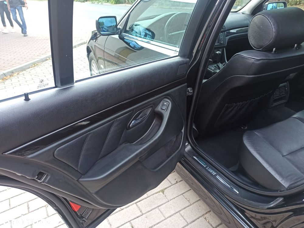 BMW Seria 5 - 16