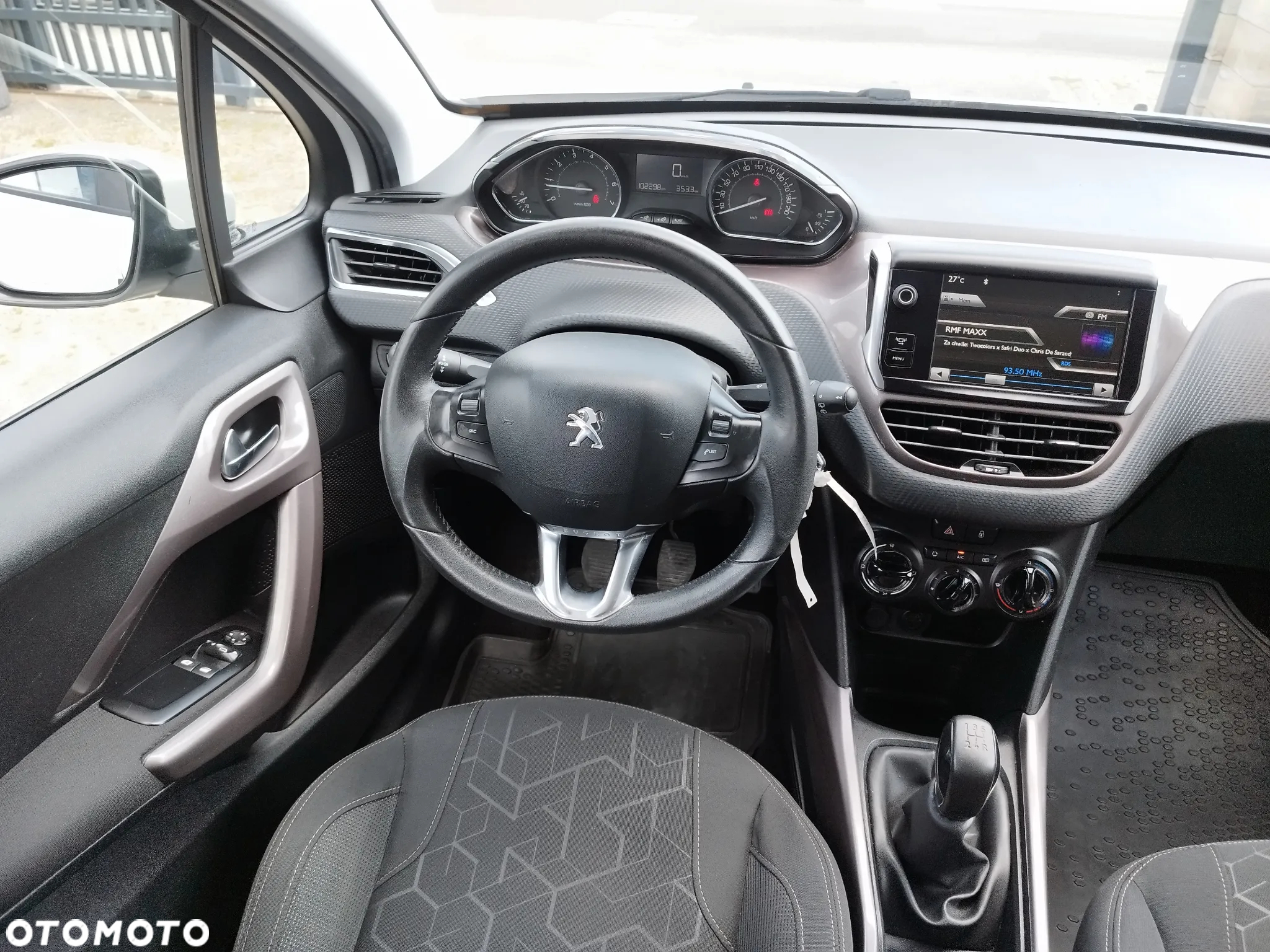 Peugeot 2008 1.2 Pure Tech Active - 9