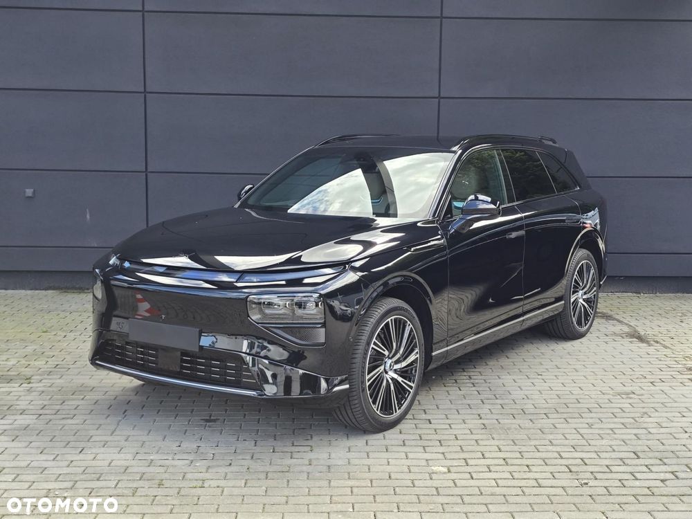 XPeng G9 94.6 kWh AWD Performance - 1