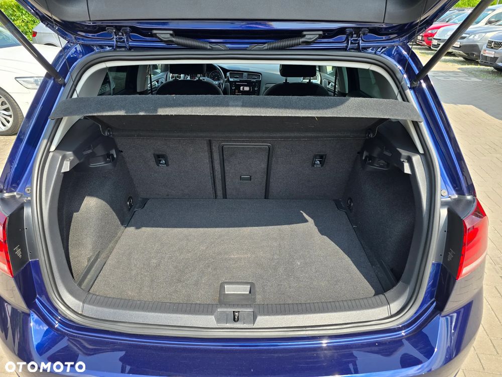 Volkswagen Golf - 19