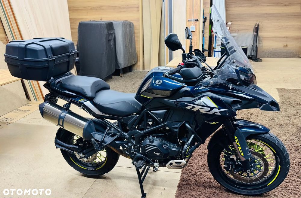 Benelli TRK 502X - 11