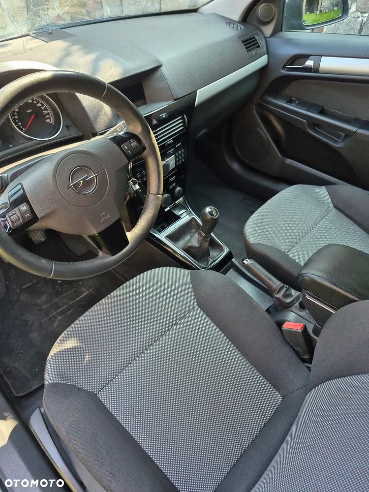 Opel Astra 1.4 Edition 111 Jahre - 13