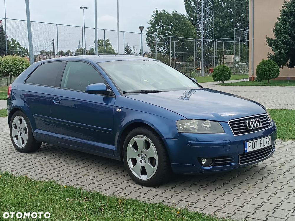 Audi A3 3-drzwiowe 1.6 Attraction - 2