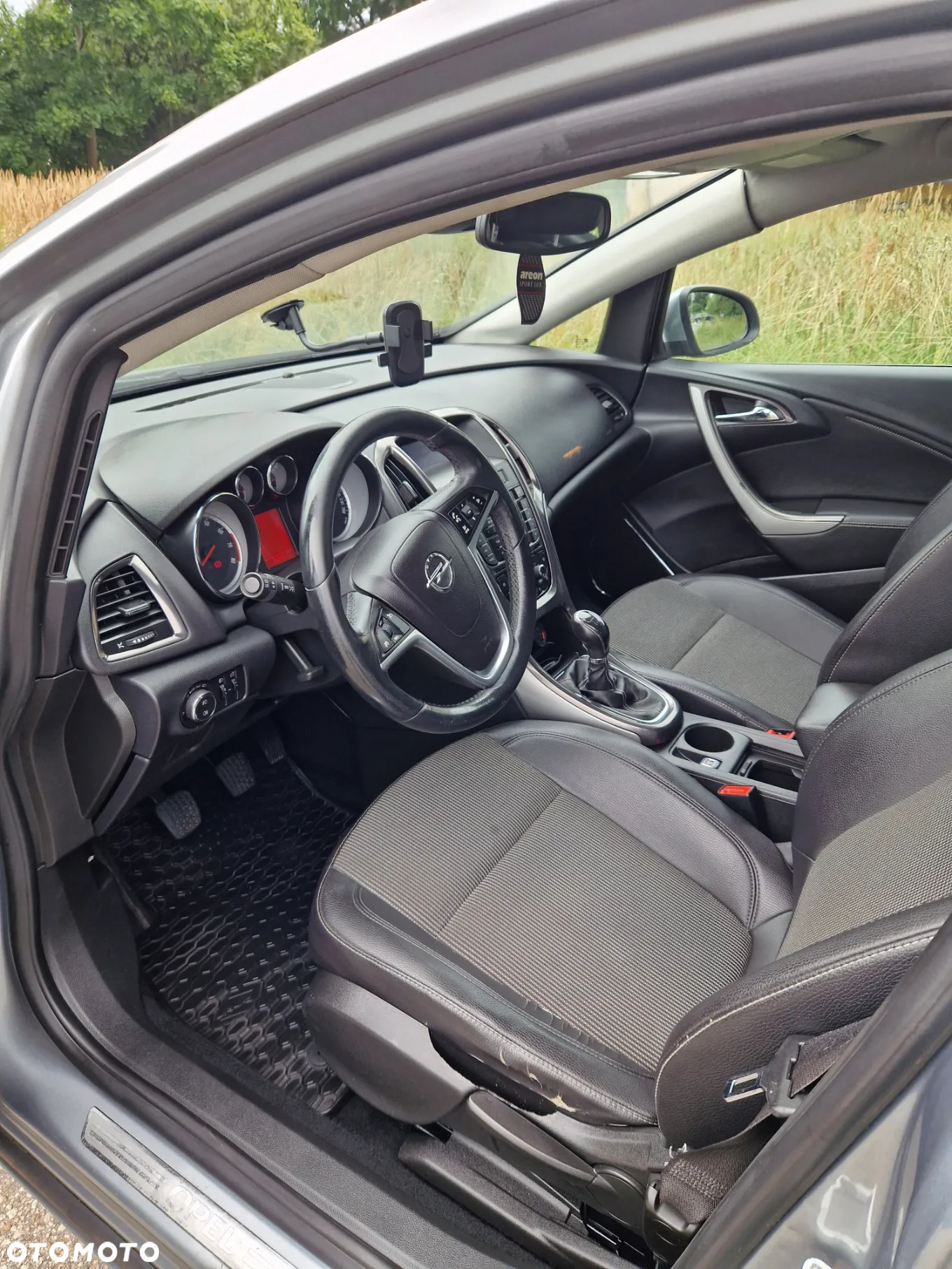 Opel Astra IV 1.4 T Cosmo - 14