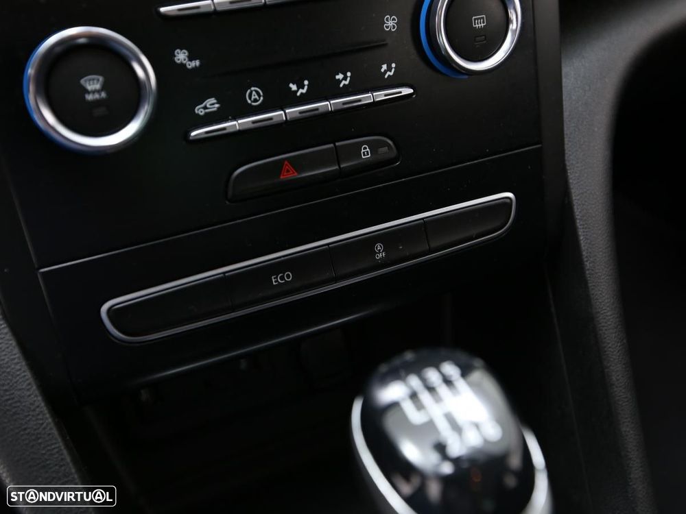 Renault Mégane Grand Coupe - 21