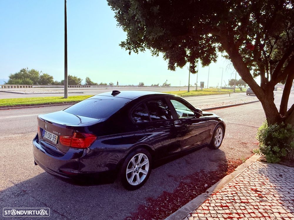 BMW 325 d Line Sport - 19