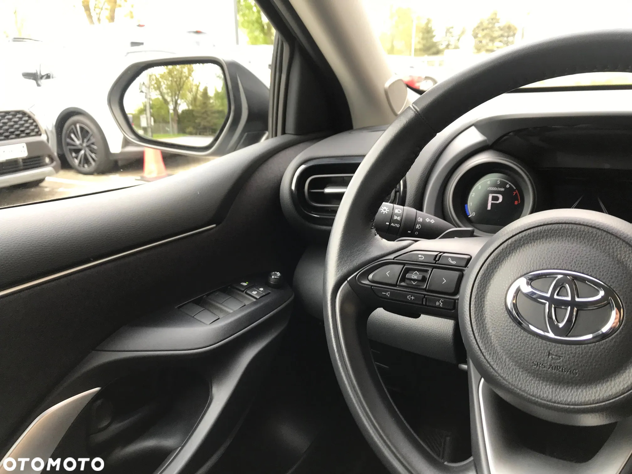 Toyota Yaris 1.5 Comfort CVT - 22