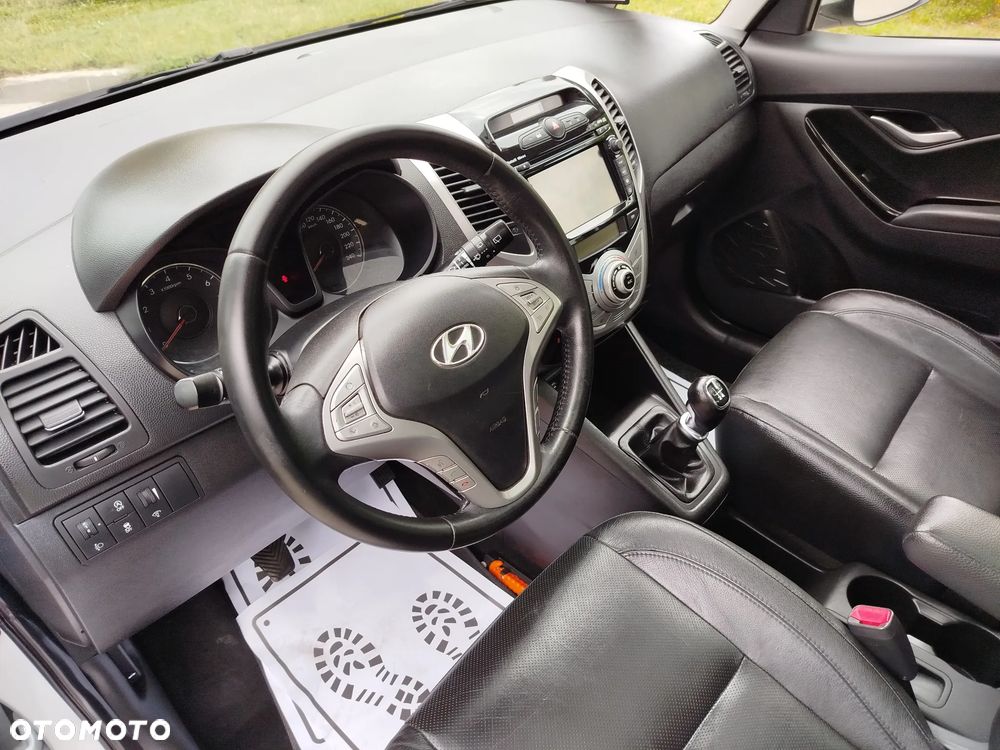 Hyundai ix20 1.4 blue Trend - 16