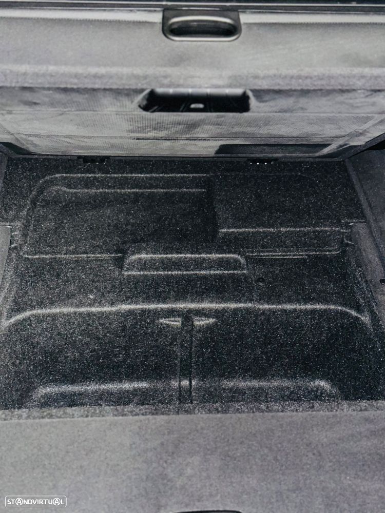 BMW 320 d Touring Auto Line Luxury - 13