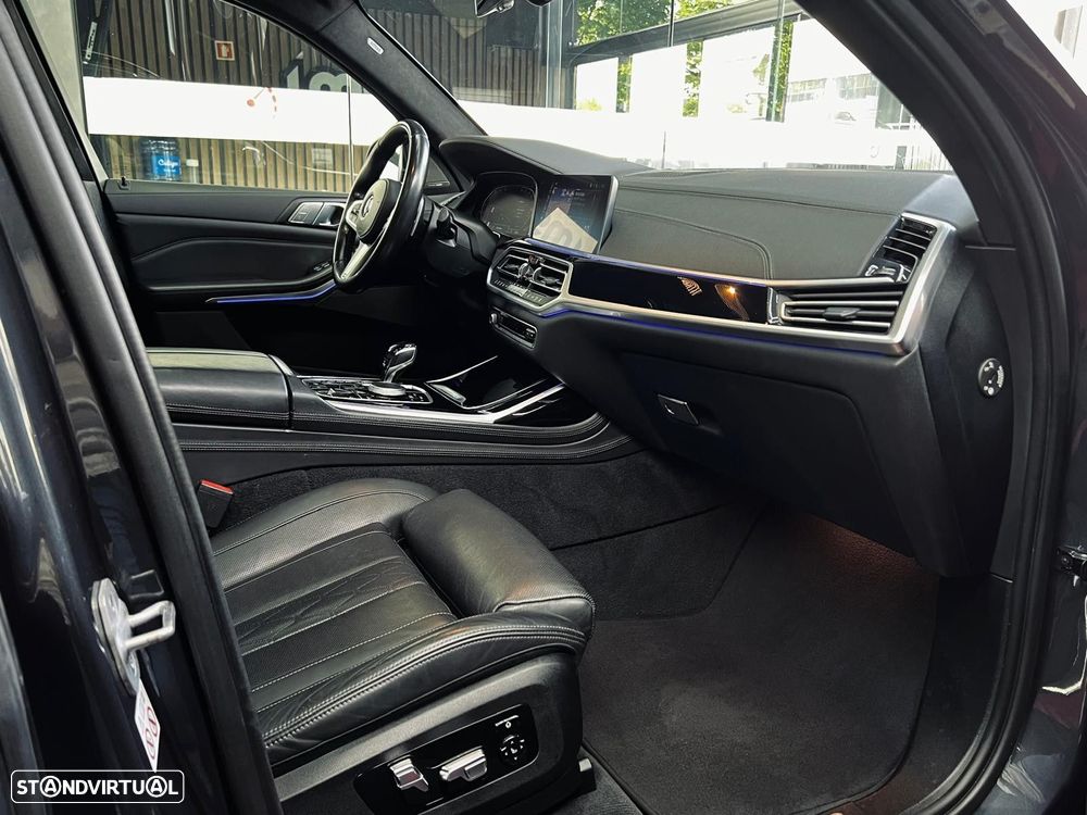 BMW X7 40 d xDrive Pack M - 14