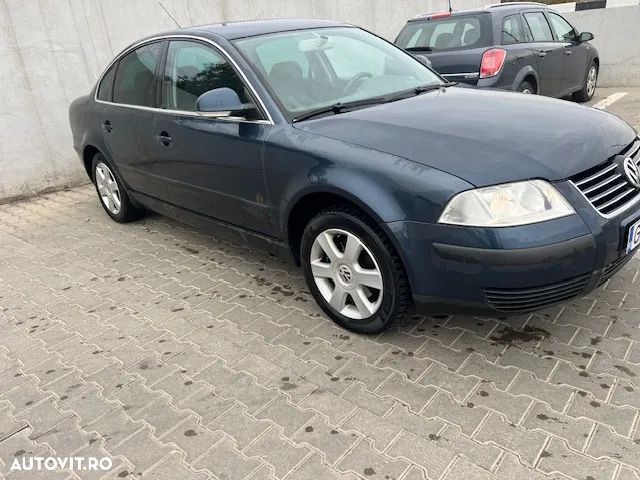 Volkswagen Passat Variant 1.6 Comfortline - 2