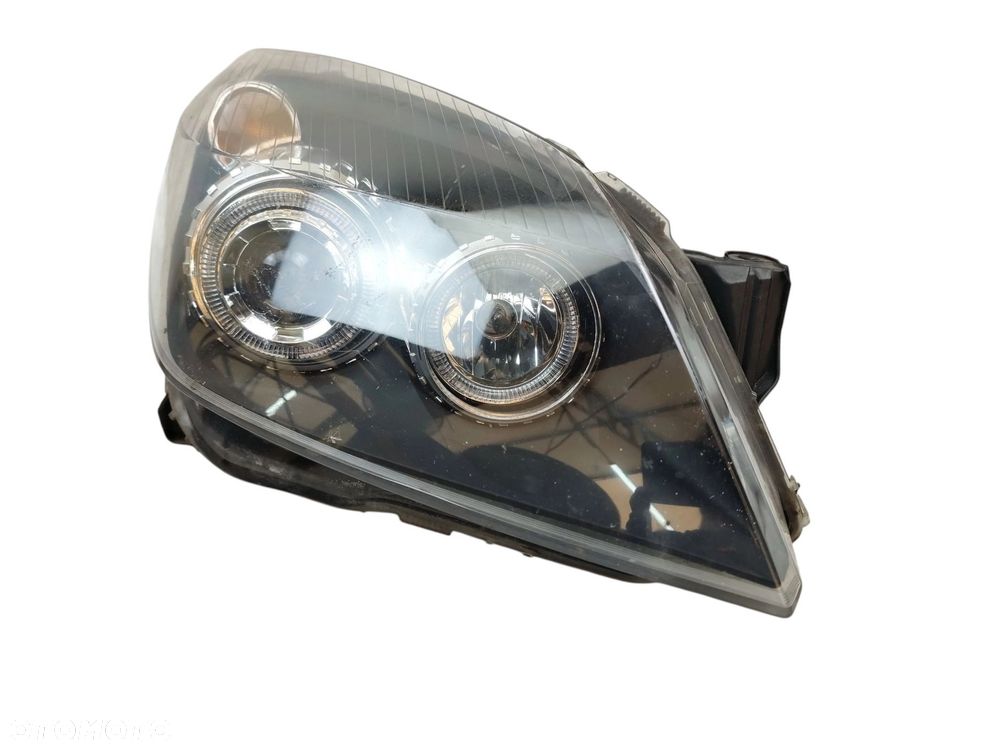 LAMPA PRAWY PRZÓD OPEL ASTRA H (2004-2006) 1.6 16V 105KM - 1
