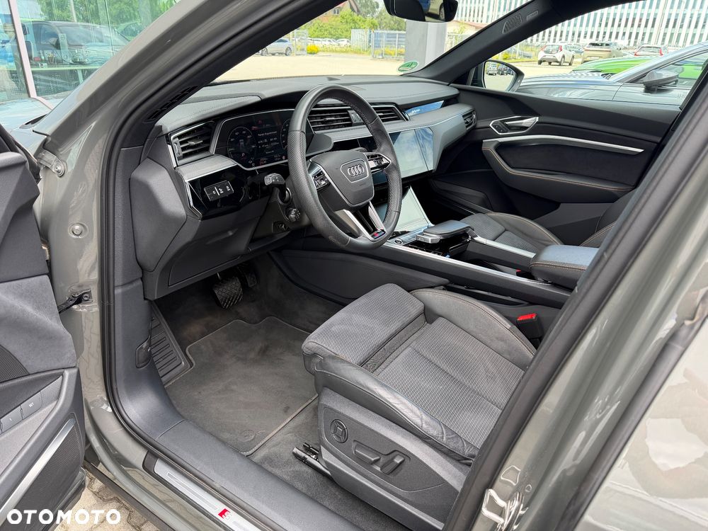 Audi e-tron Sportback 55 quattro S line - 16