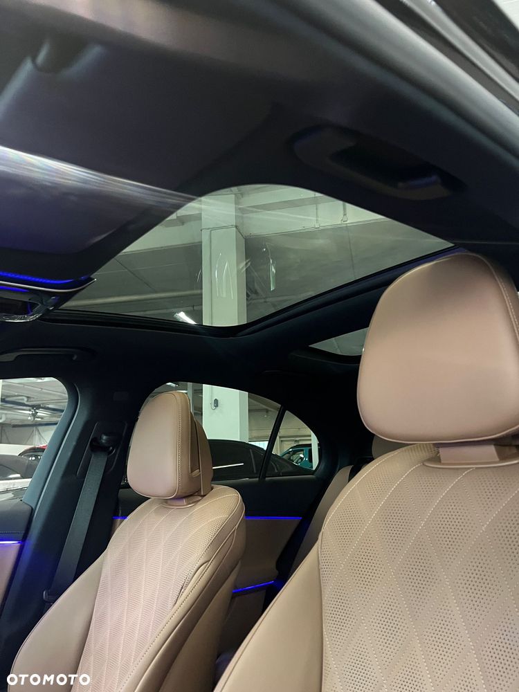 Mercedes-Benz Klasa E 200 mHEV AMG 9G-Tronic - 9