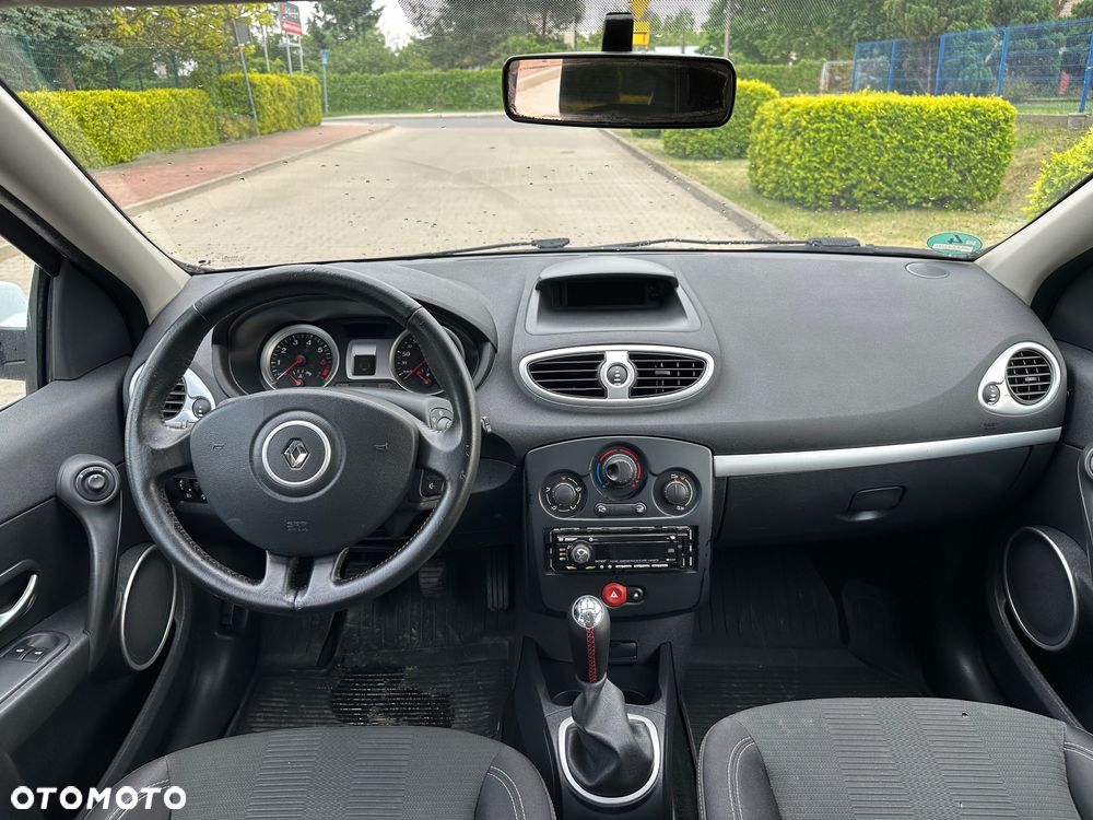 Renault Clio 1.2 16V 75 Dynamique - 15