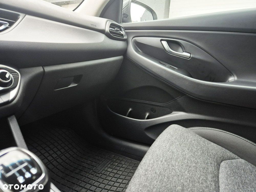 Hyundai i30 1.0 T-GDI Smart - 25