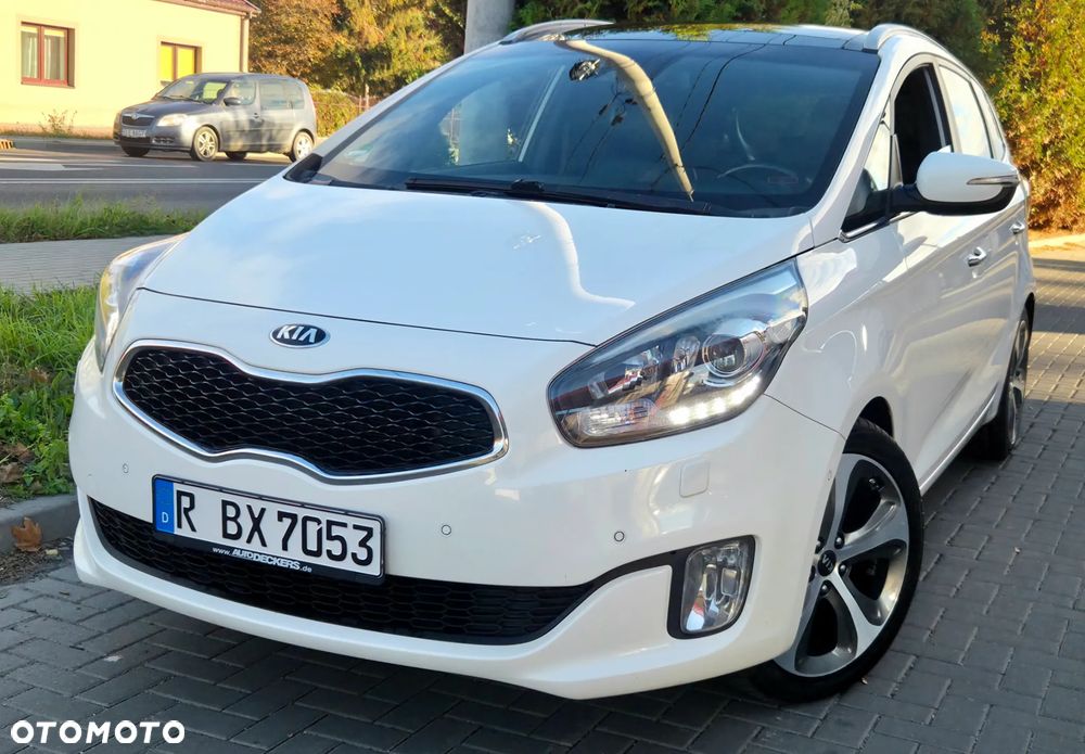 Kia Carens