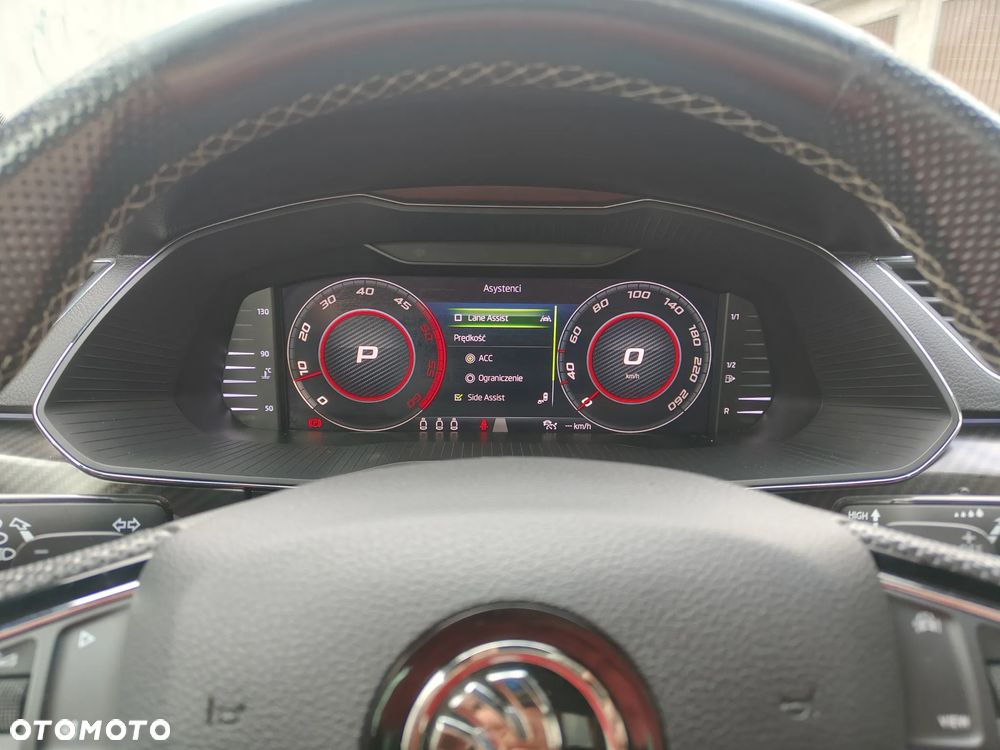 Skoda Superb 2.0 TDI SCR Sportline DSG - 9