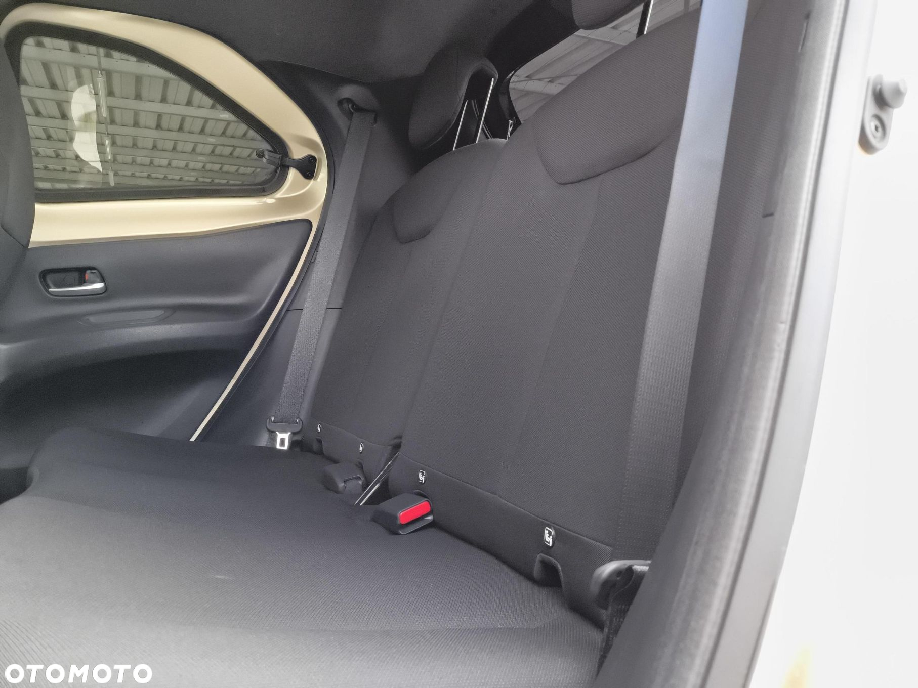 Toyota Aygo X 1.0 VVT-i Style CVT - 14