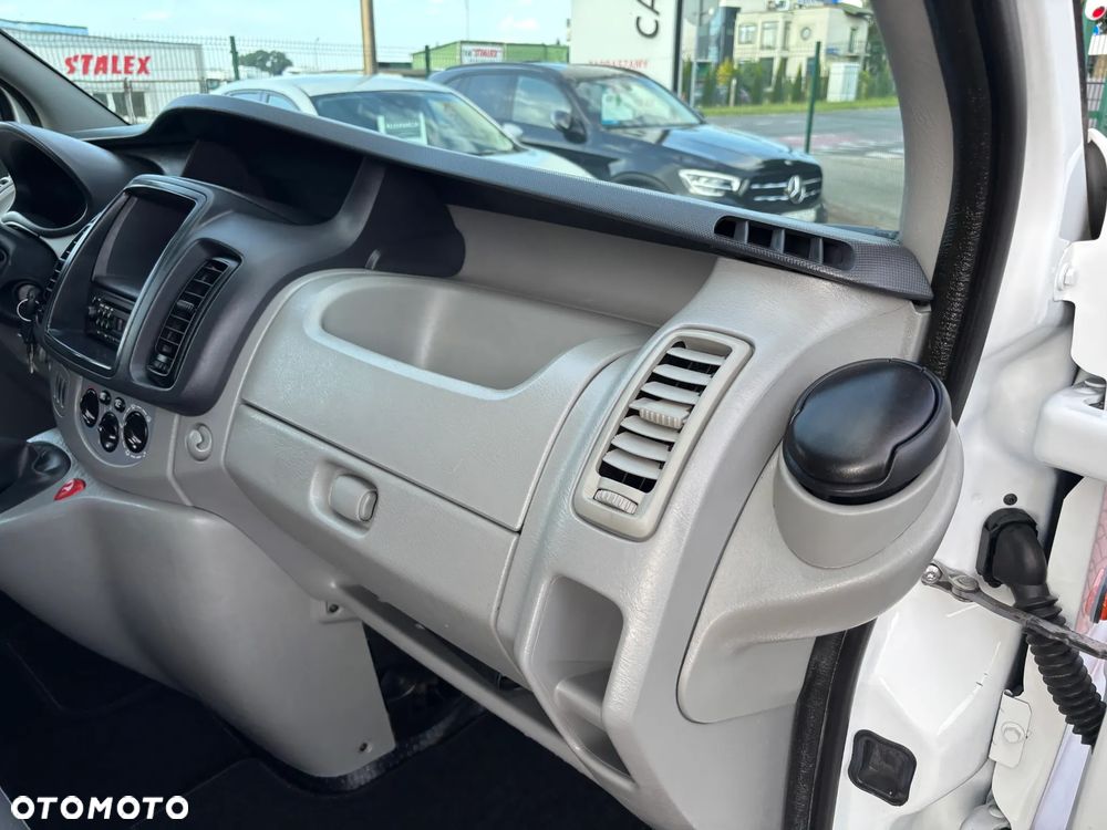 Opel VIVARO - 18