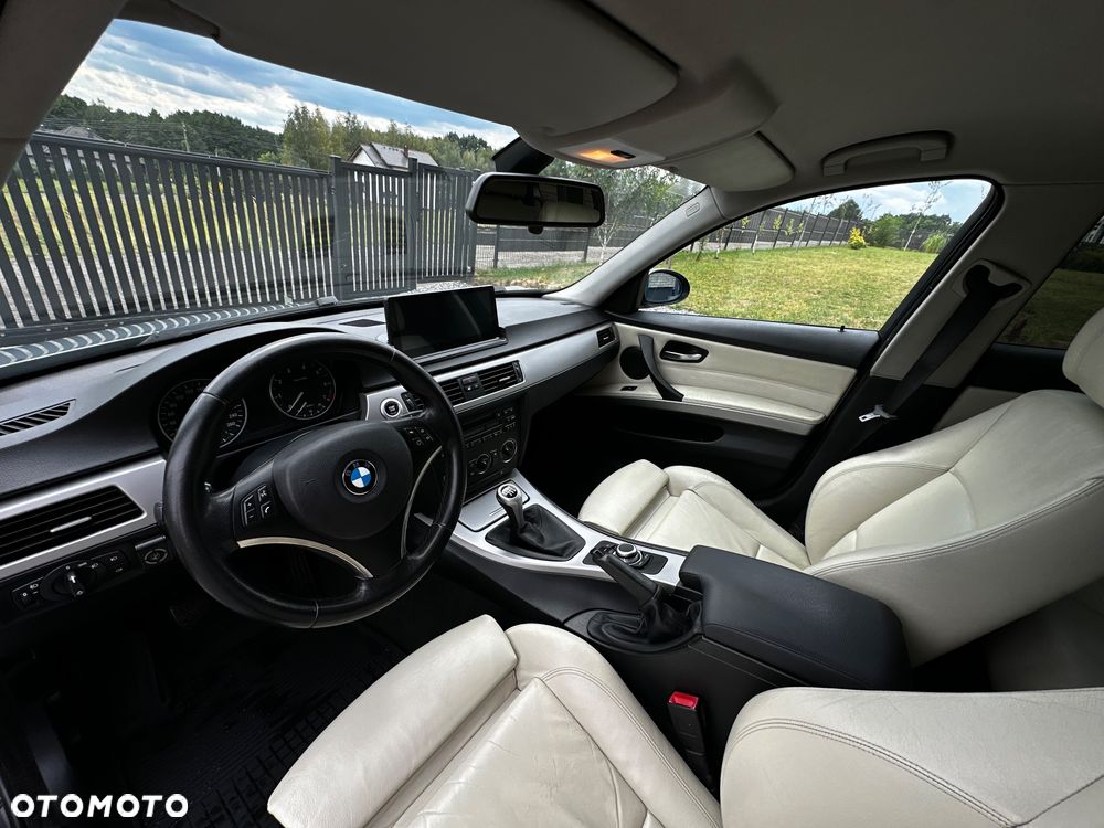 BMW Seria 3 - 29