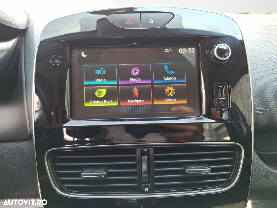 Renault Clio - 15