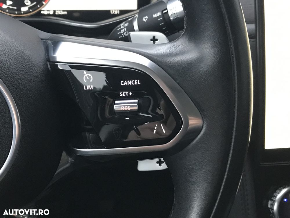 Jaguar F-Pace P400e AWD HSE - 19