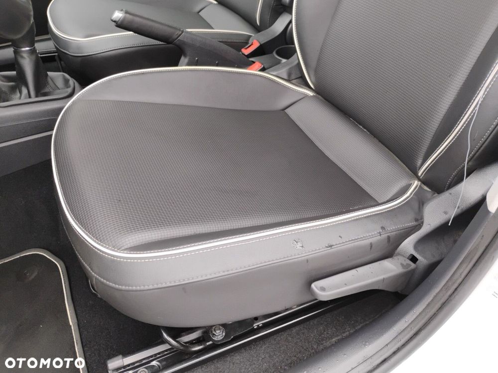 Volkswagen up! 1.0 high - 16