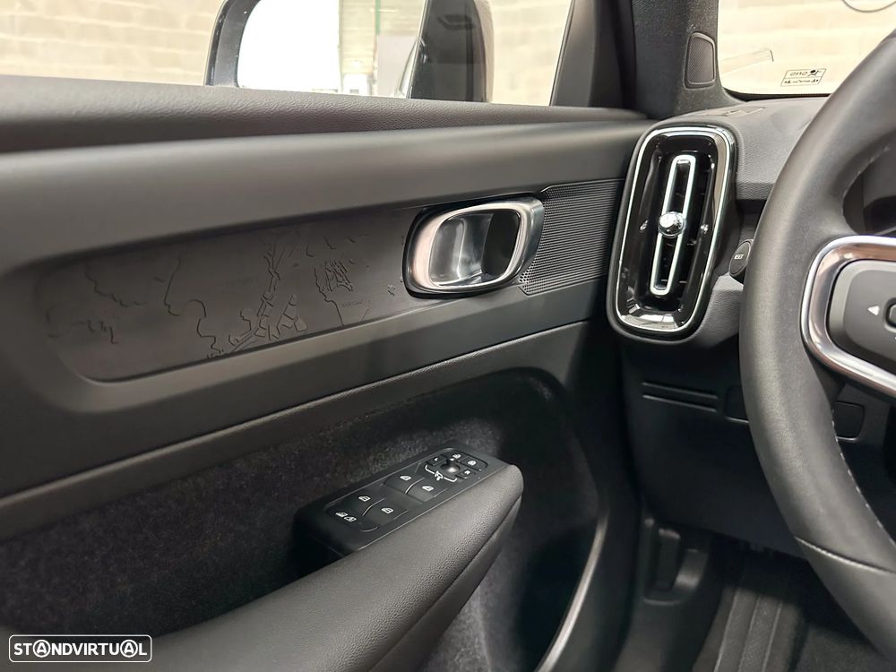 Volvo XC 40 Recharge 69 kWh Single Motor Core - 43