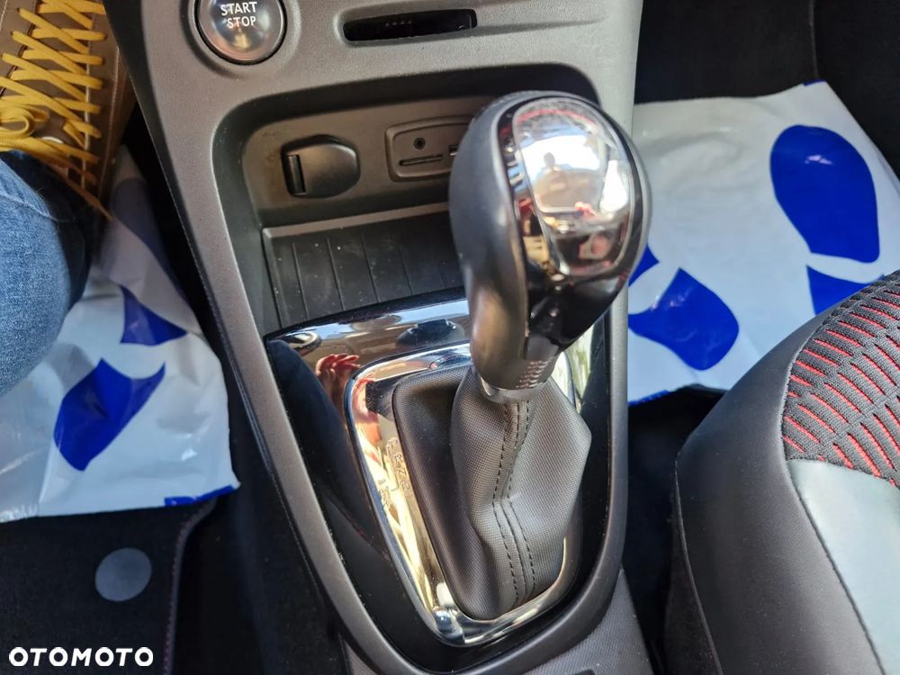 Renault Captur 1.2 TCe Helly Hansen EDC - 10
