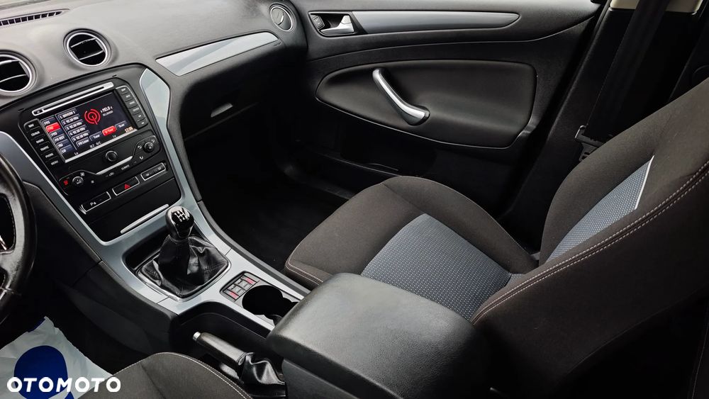 Ford Mondeo 2.0 Titanium - 14