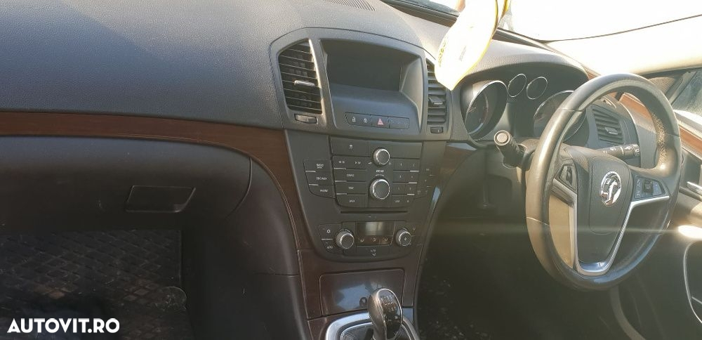 Dezmembrez Opel Insignia 2.0 A20DTH 2010 2011 euro 5 - 8