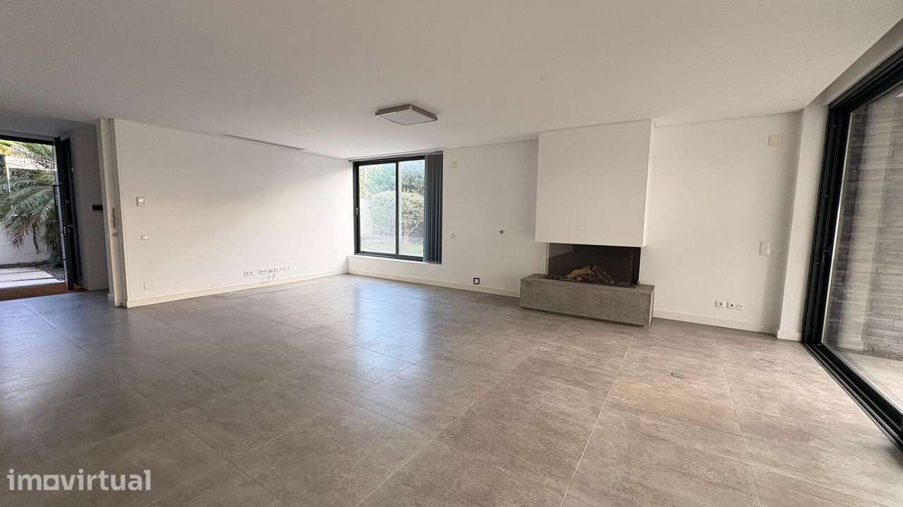 Moradia T3 com piscina, Estoril, Cascais - Grande imagem: 4/41