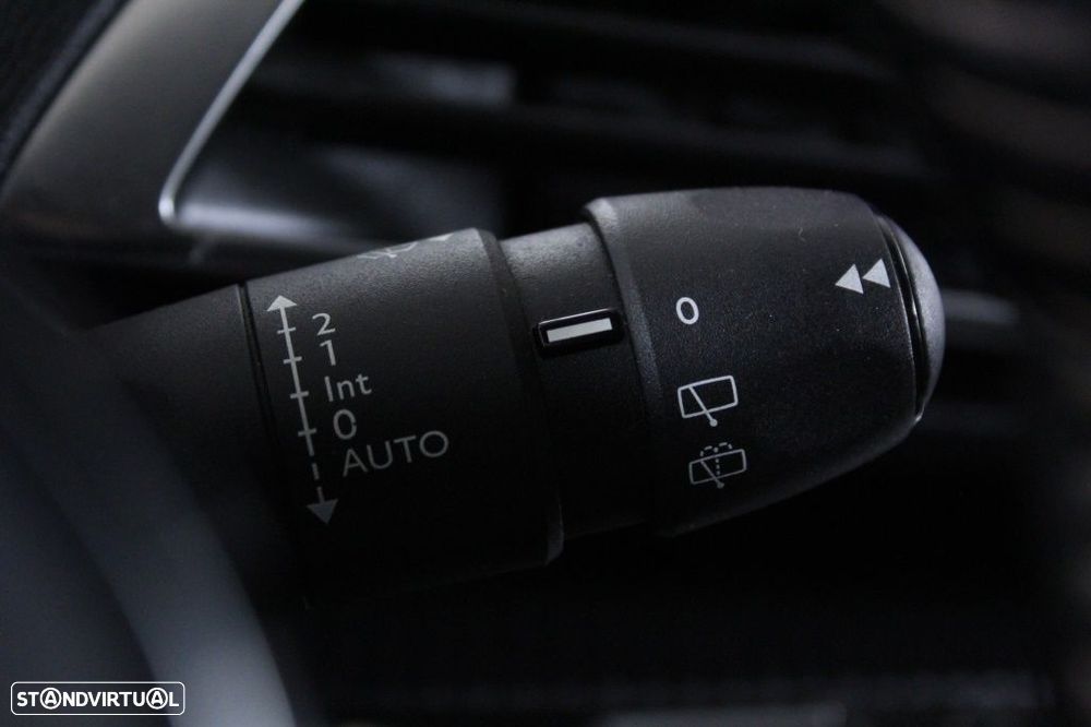 Peugeot 3008 1.5 BlueHDi Active - 25