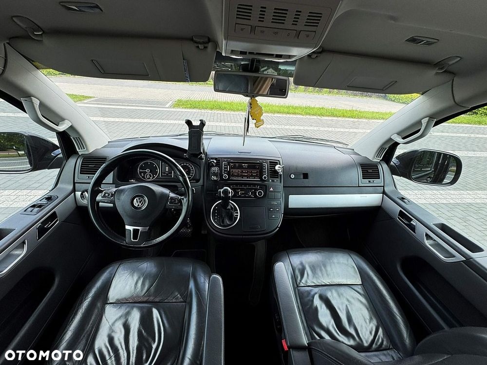 Volkswagen Multivan - 20